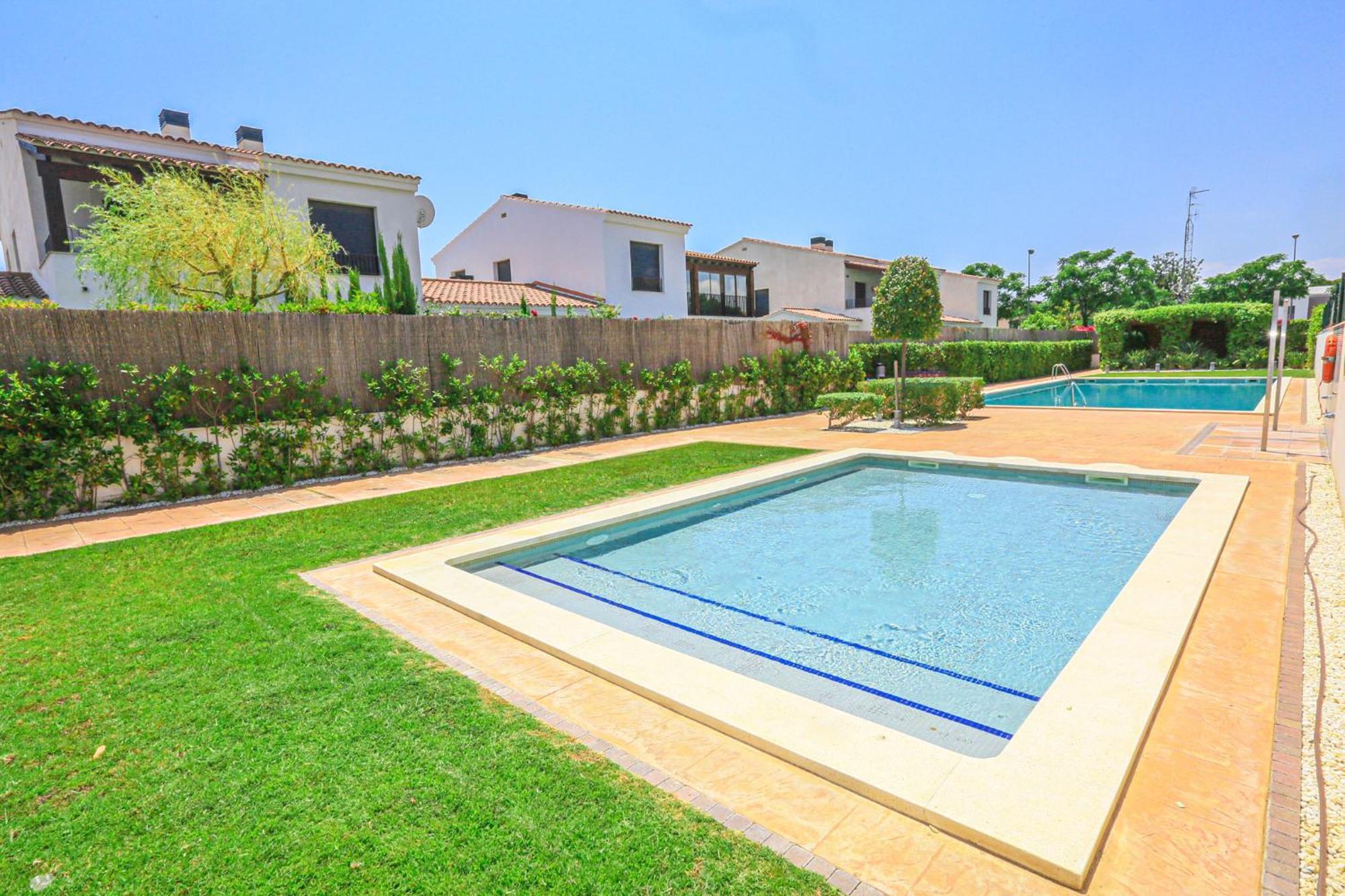 Passeig Del Mar - Only Families Villa Кембрилс Екстериор снимка